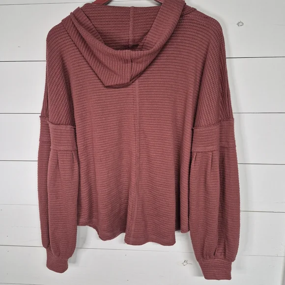 New In Raw Edge Detail Hooded Knit Woman's Top Dark Mauve Size Small - Picture 9 of 9